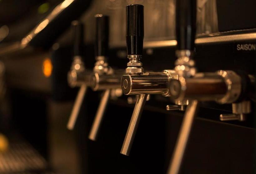 Отель Alter Wirt Putzbrunn