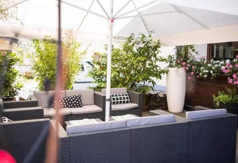 Hotelli Alter Wirt Putzbrunn