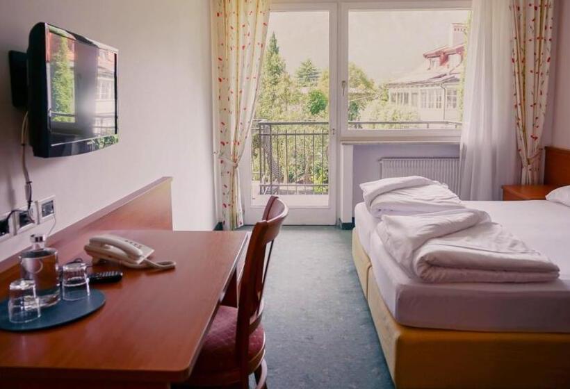 בית מלון כפרי Villa Laurus