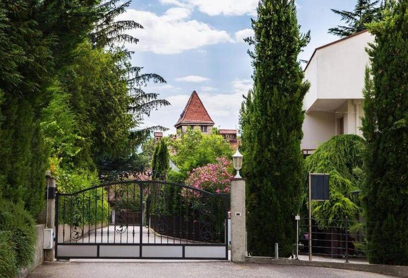 בית מלון כפרי Villa Laurus