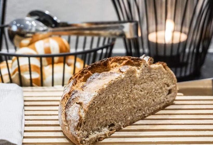 בית מלון כפרי Villa Laurus