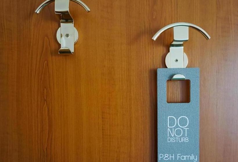 בית מלון כפרי Villa Laurus