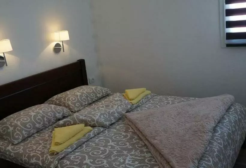 پانسیون Rondović Apartmani   Durmitor