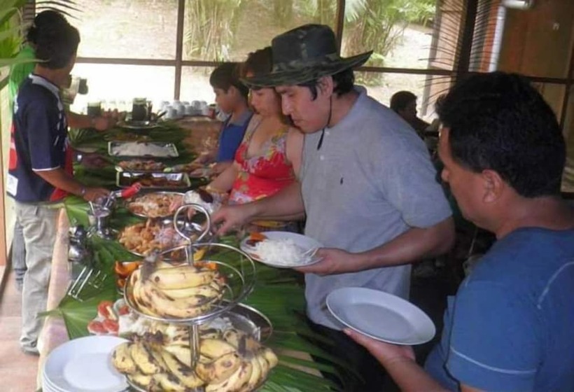 Hostel Wimba Jungle Lodge