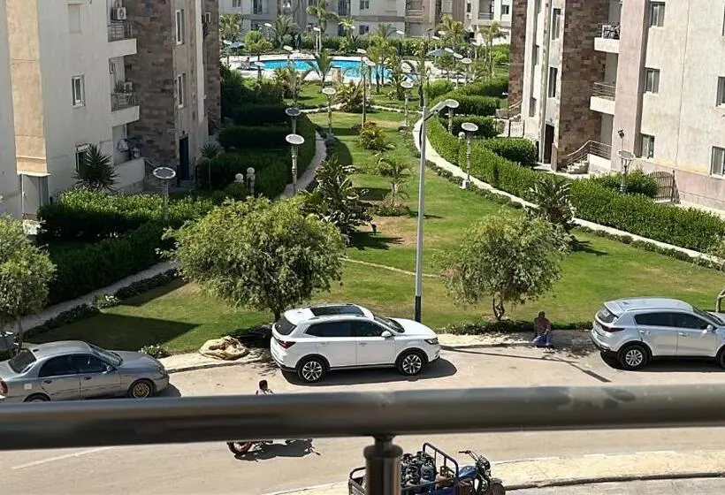 استراحتگاه Marseille Beach 4 Family Only