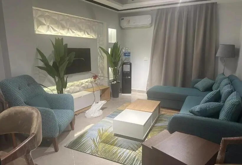 استراحتگاه Marseille Beach 4 Family Only