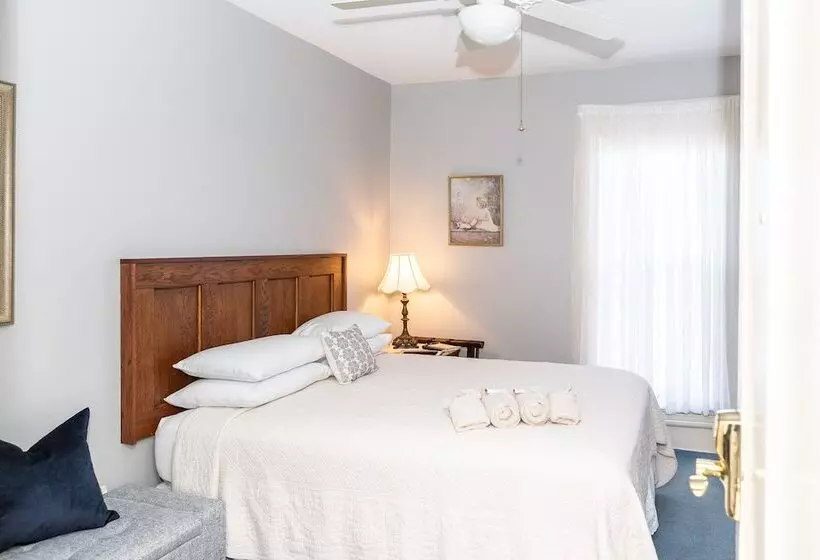 تختخواب و صبحانه Victoria Inn