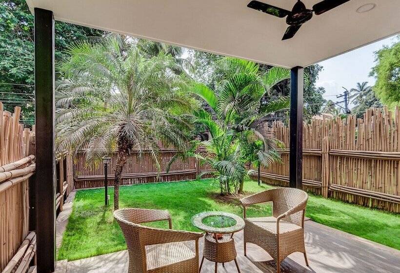 Hotel Acron Seaway Resort