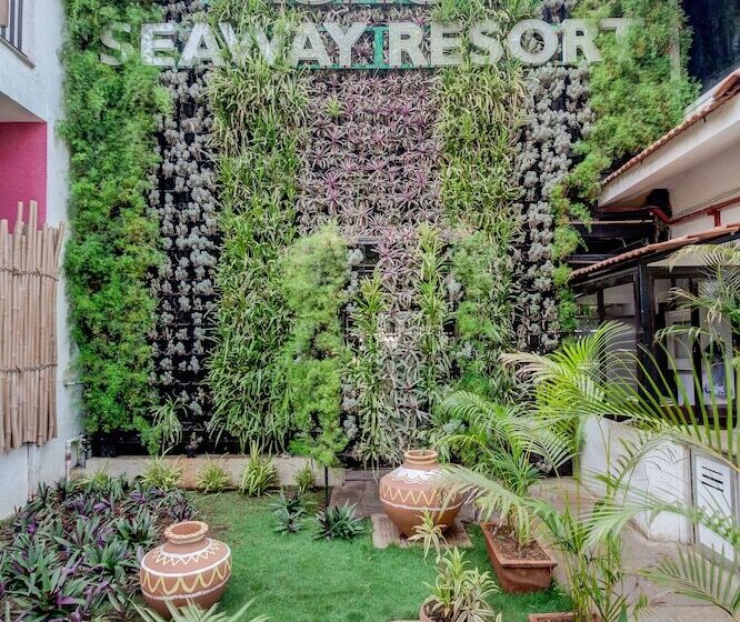 Hotel Acron Seaway Resort