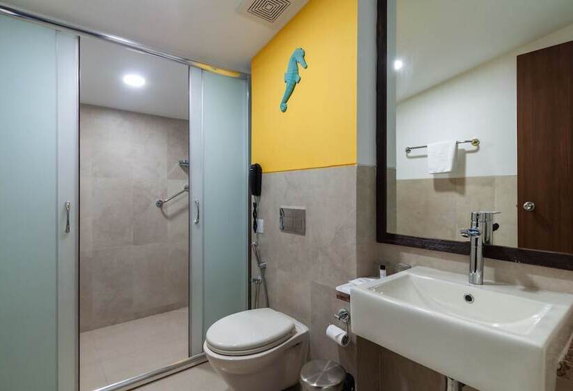 Hotel Acron Seaway Resort