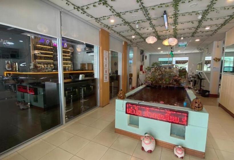 Alongkorn Hotel By Sb