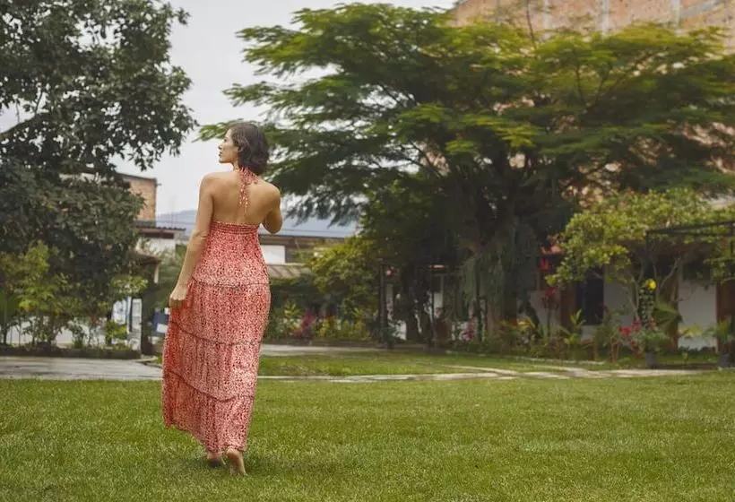 هتل Country Club Eco Casajardin