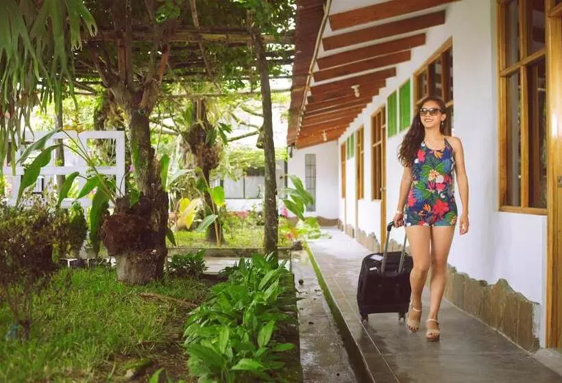 هتل Country Club Eco Casajardin