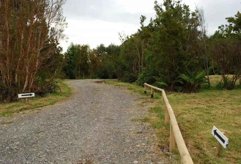 Majatalo Chucao Bosque Y Cabañas