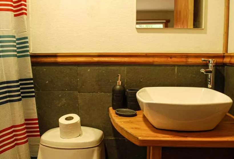 Majatalo Chucao Bosque Y Cabañas