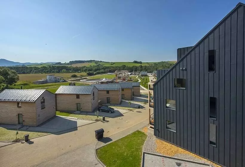 Lomakeskus Demanova Rezort