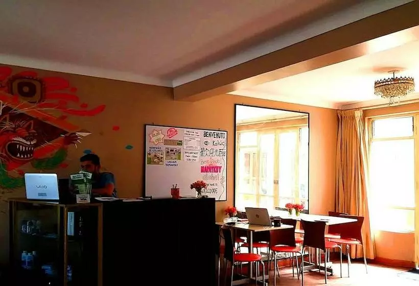Baum Hostel