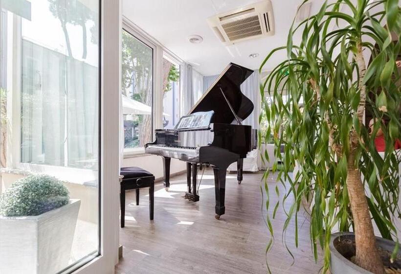 فندق Arlecchino Riccione