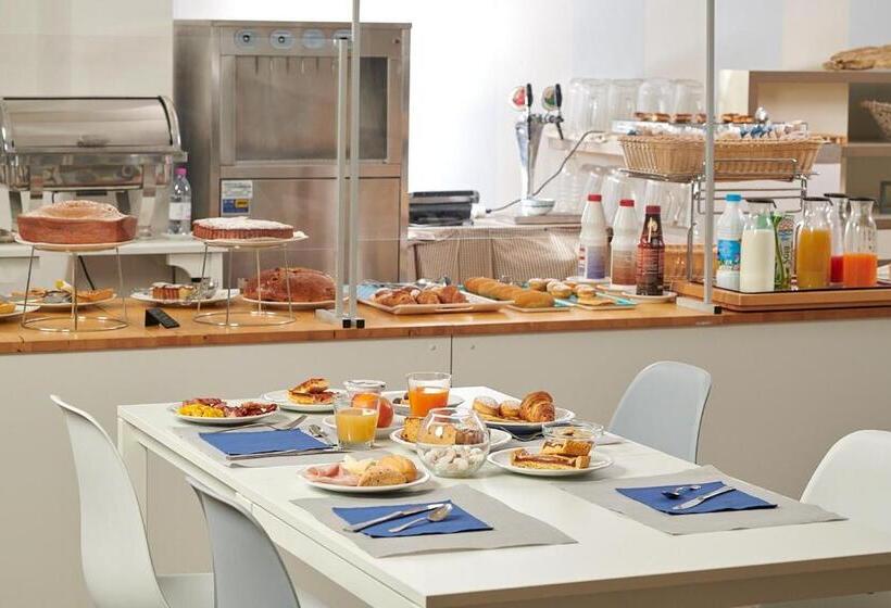 فندق Arlecchino Riccione