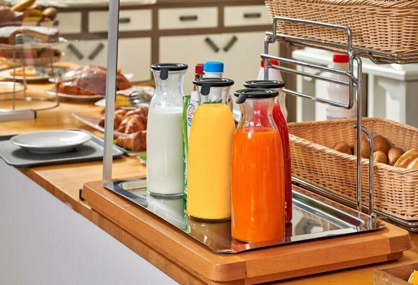 فندق Arlecchino Riccione