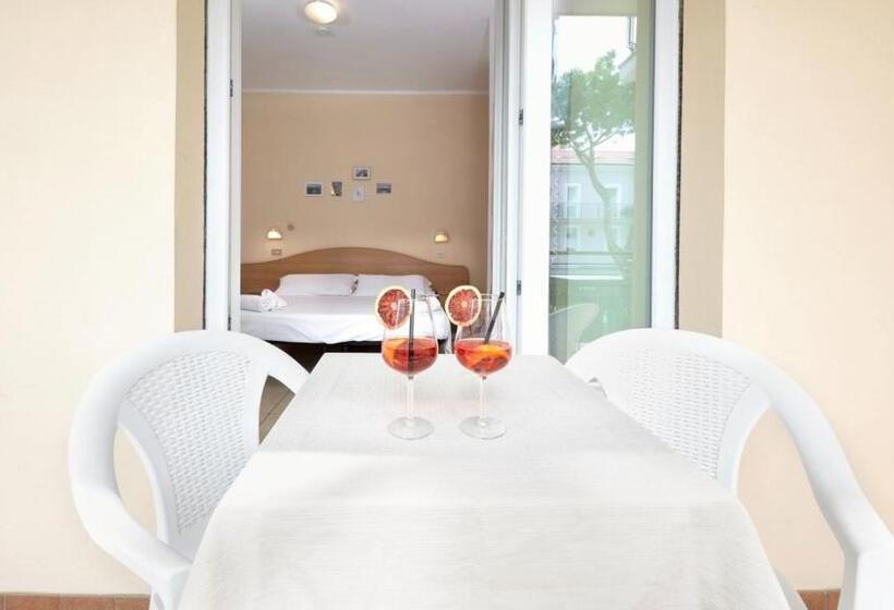 فندق Arlecchino Riccione