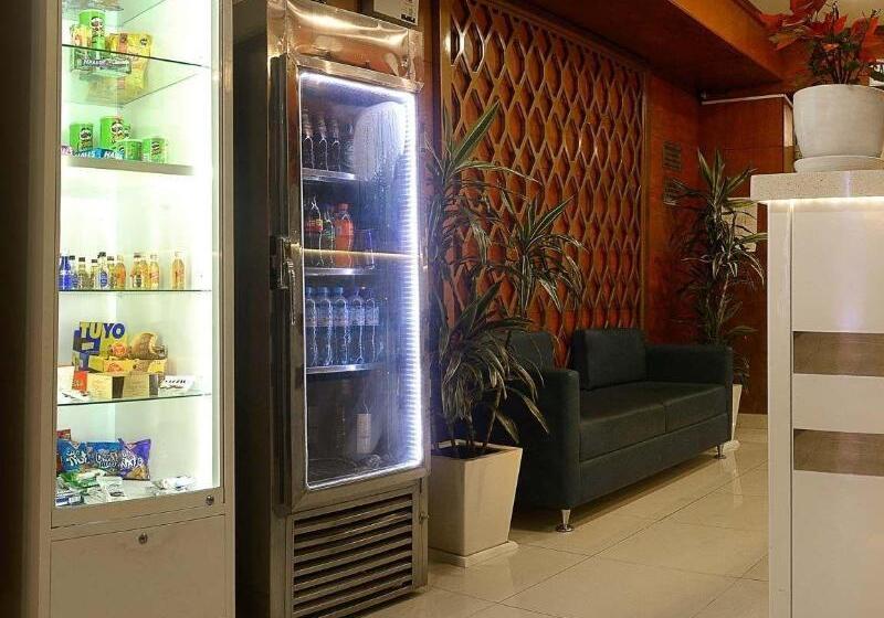 בית מלון כפרי Lima City