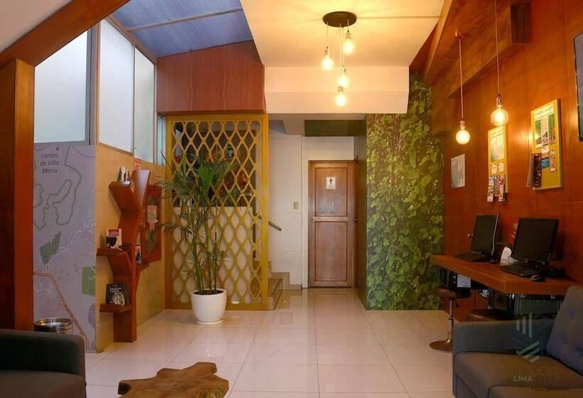 בית מלון כפרי Lima City