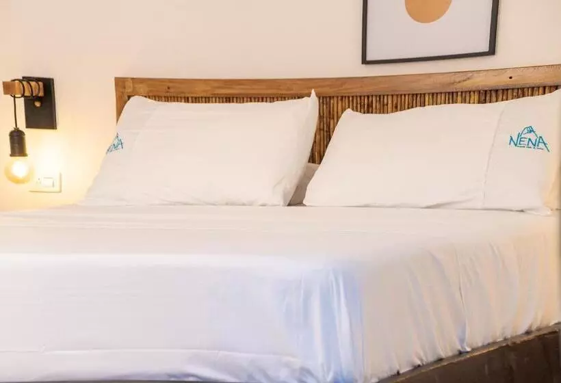 Hotelli Nena Beach Club &