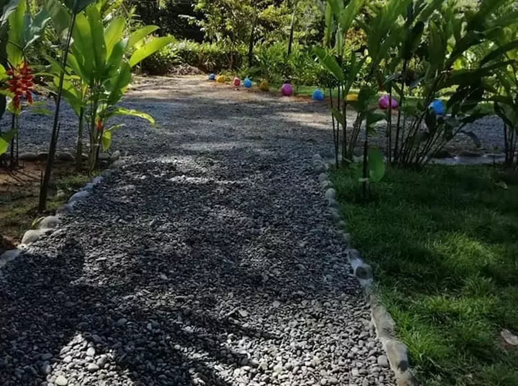 پانسیون Casa Heliconia