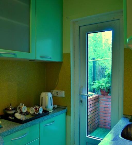 پانسیون Cottages Delloress