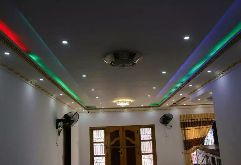 پانسیون Golden Star Guest House