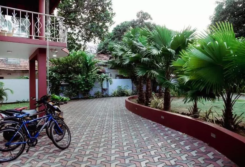 پانسیون Golden Star Guest House
