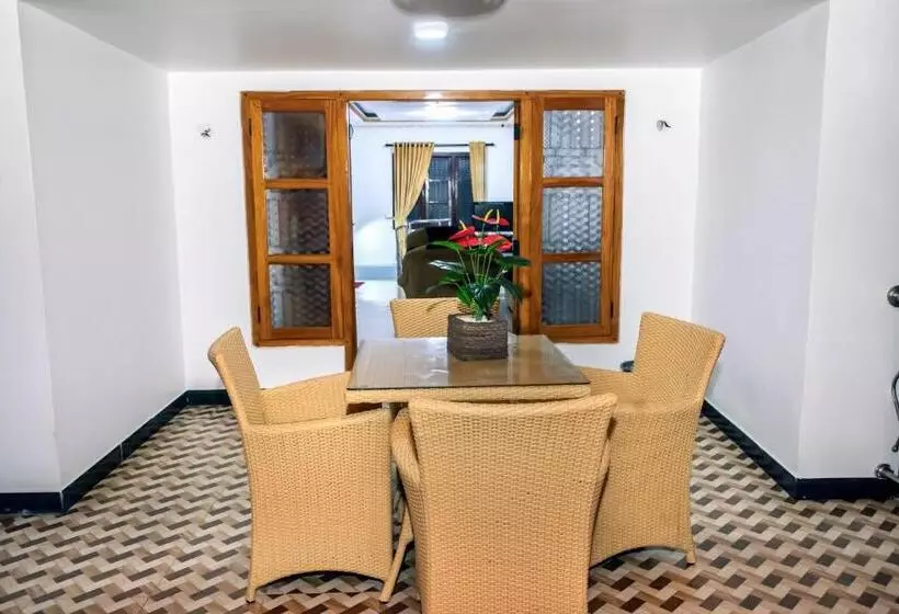 پانسیون Golden Star Guest House