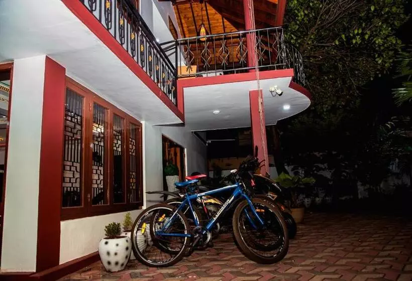 پانسیون Golden Star Guest House