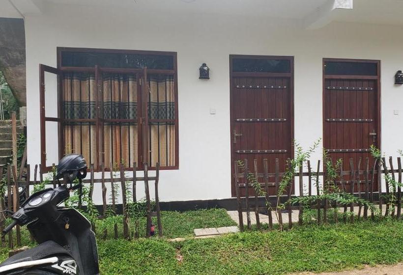 Pensionat Tanoaks Villa