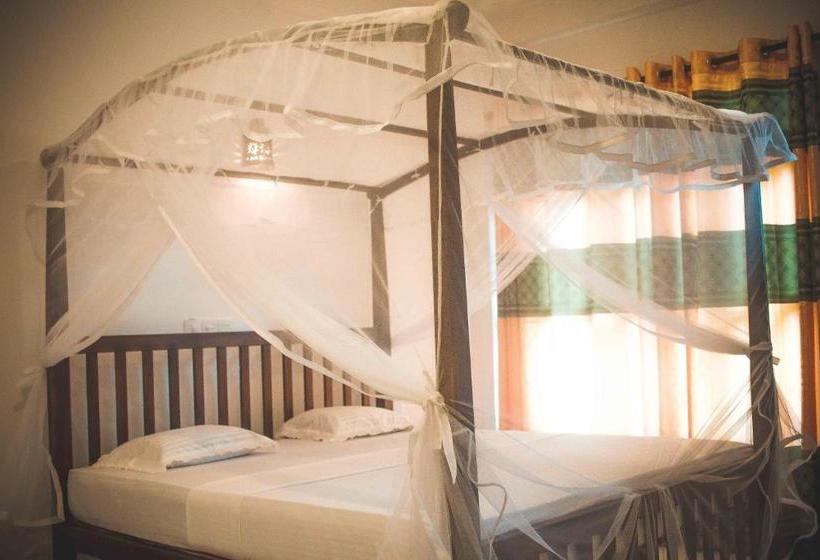 Pensionat Tanoaks Villa