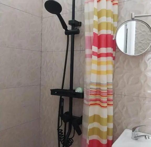 پانسیون Chambre Nº1 Agréable, Lumineuse Et Moderne