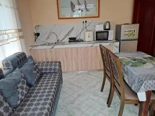 پانسیون Desirella Villa