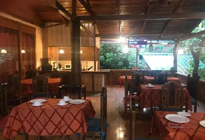 ホテル Hostería Los Cedros De Mindo