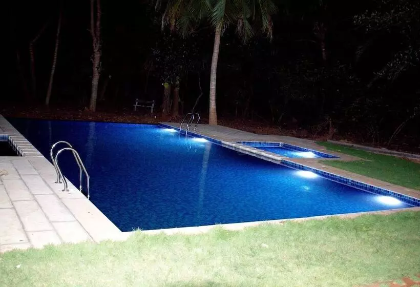 Nature Breeze Resort And Spa