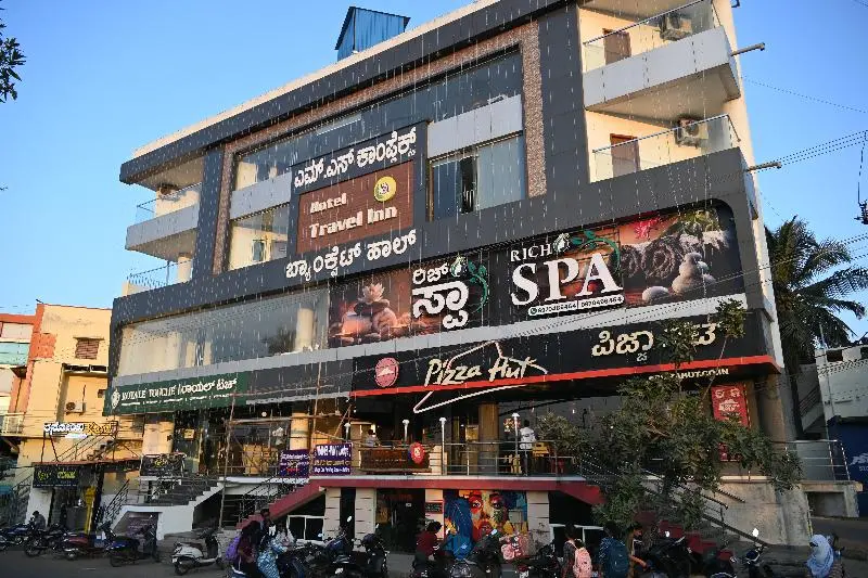 Hotelli Travel Inn Vijayapura