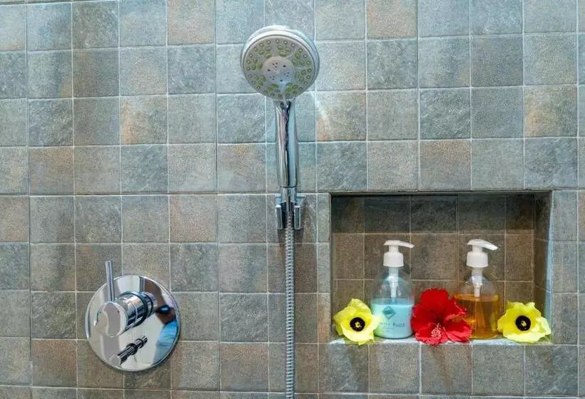 هتل Koimala Beach Ukulhas