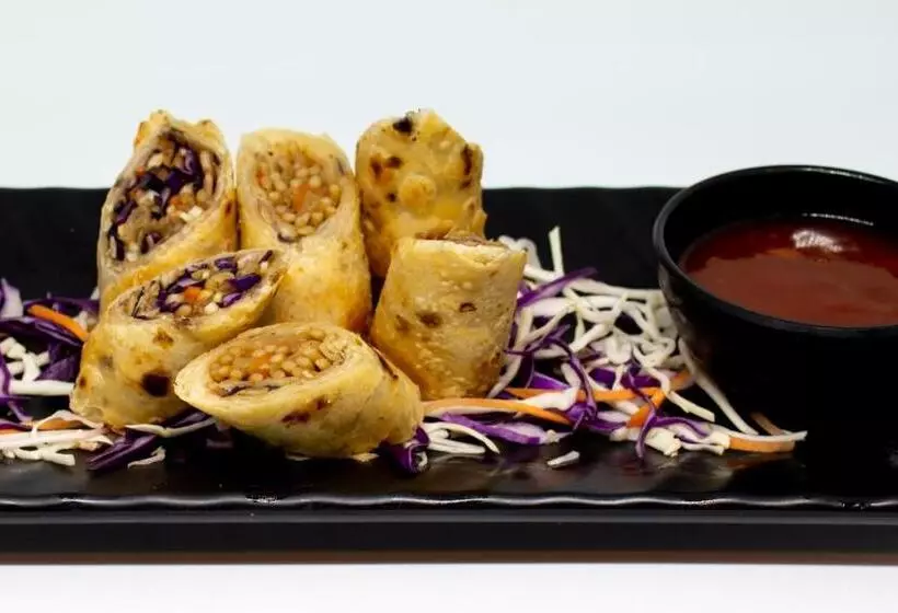 هتل Koimala Beach Ukulhas