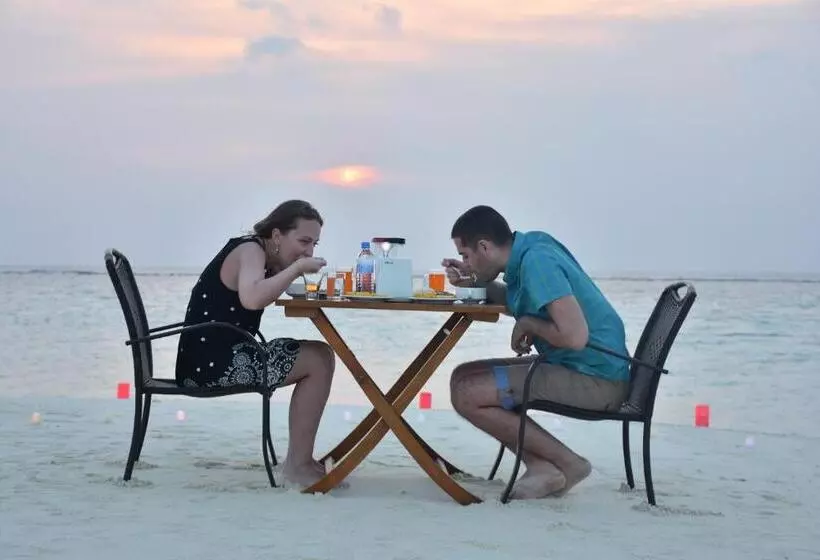 هتل Koimala Beach Ukulhas