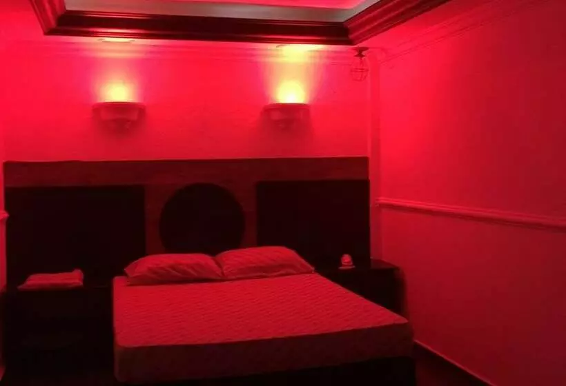 Stilus Hotel   Adults Only