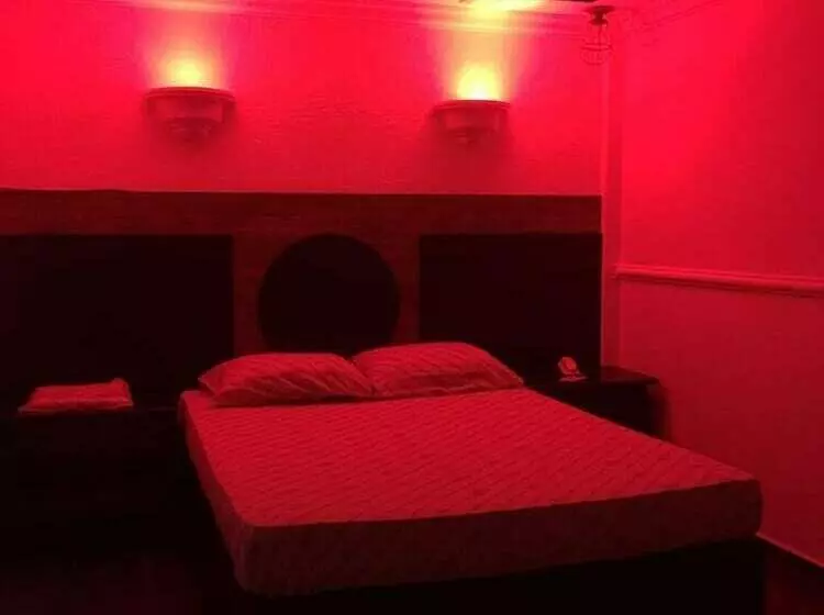 Stilus Hotel   Adults Only