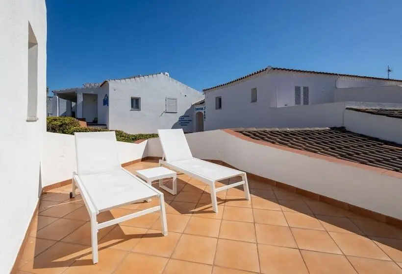 ホテル Hotiday Baja Sardinia Seaside