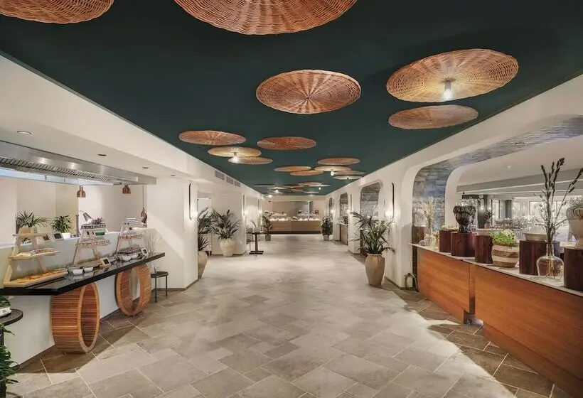 リゾートホテル Mangia's Costa Ragusa Borgo