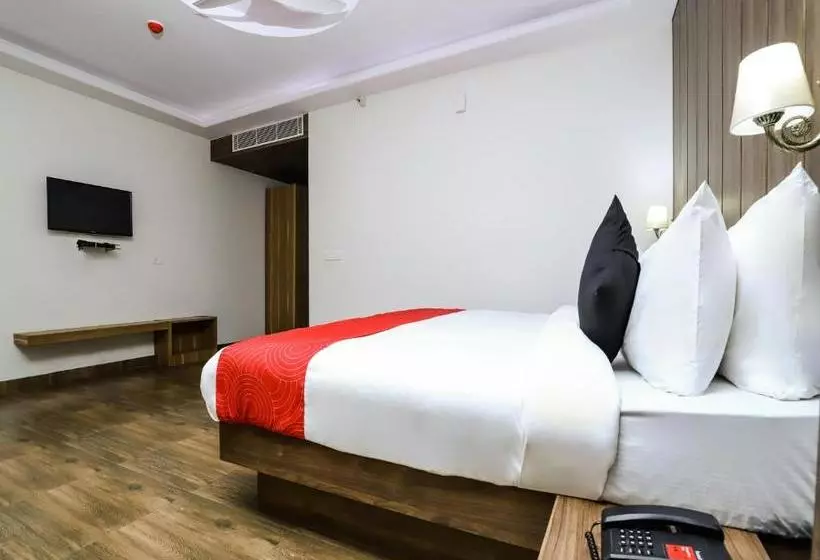 Hotelli Collection O 30049 Beta Plaza