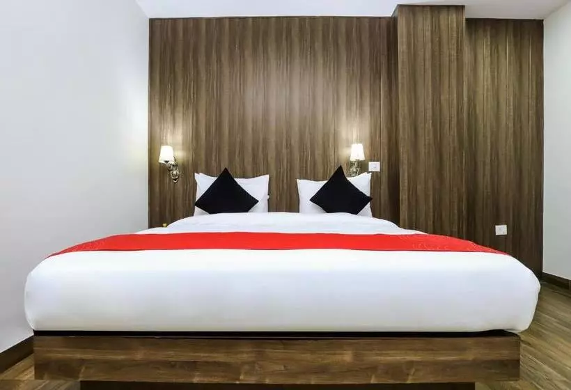 Hotelli Collection O 30049 Beta Plaza